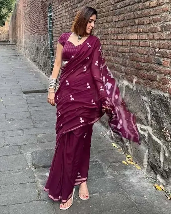 Neelaab_-_Regal_Purple_Saree_with_Matching_Blouse_Piece