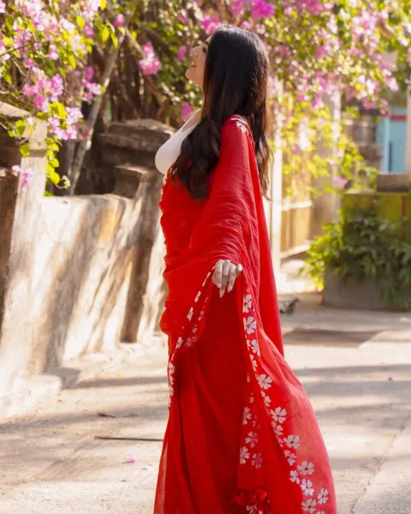 Red_Color_1_Minute_Ready_To_Wear_Mulmul_Cotton_Digital_Printed_Saree_With_Pocket