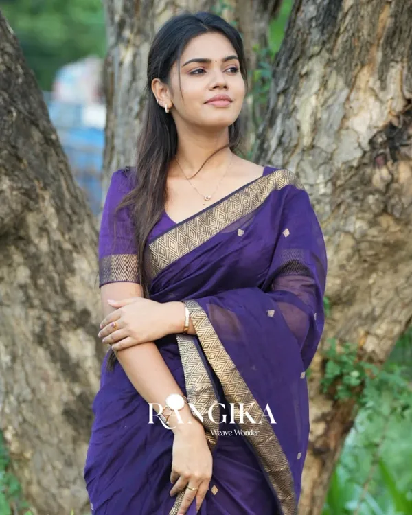 Purple_Premium_Cotton_Silk_Saree_With_Classy_Blouse_and_tassels
