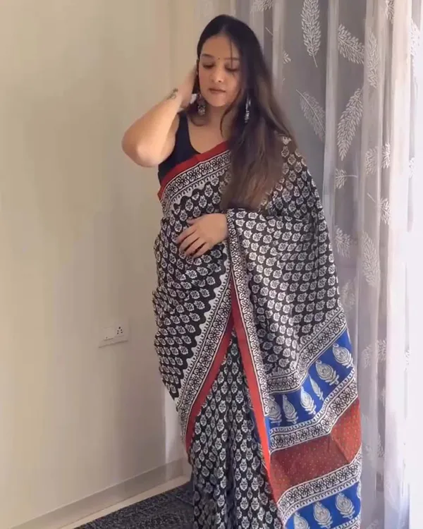 Classic_Contrast_-_White_&_Black_Linen_Saree_with_Black_Blouse