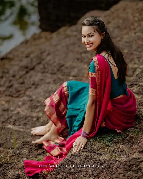 Blue_And_Pink_Kanchipuram_Zari_Weaving_Half_Saree_With_Blouse___Silk_Dupatta