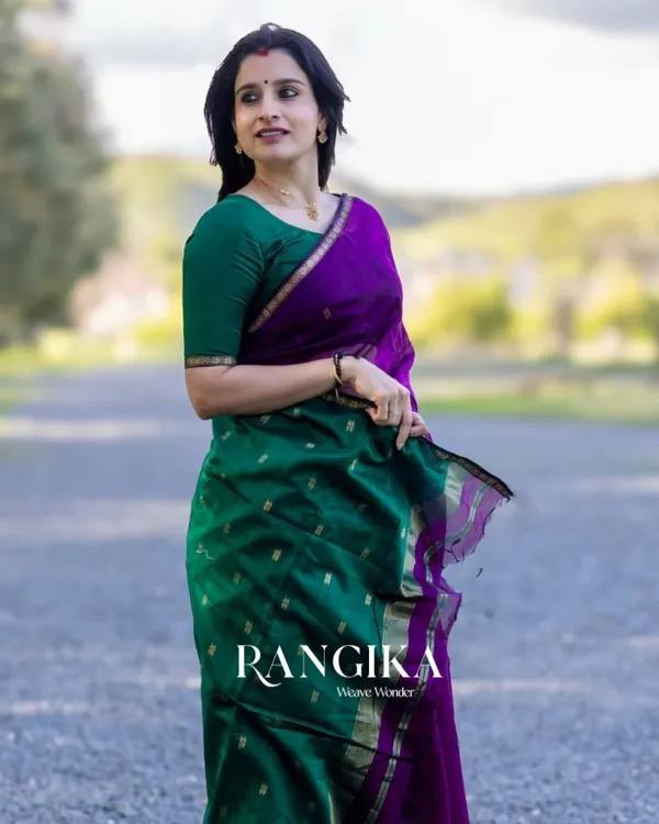 Purple_And_Green_Premium_Cotton_Silk_Saree_With_Classy_Blouse_and_tassels