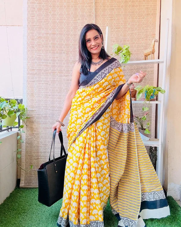 Bold_Haldi_-_Yellow_Linen_Saree_with_Statement_Black_Trim_and__Black_Blouse