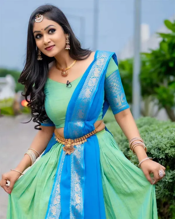 Light_Green_And_Blue_Kanchipuram_Zari_Weaving_Half_Saree_With_Blouse___Silk_Dupatta