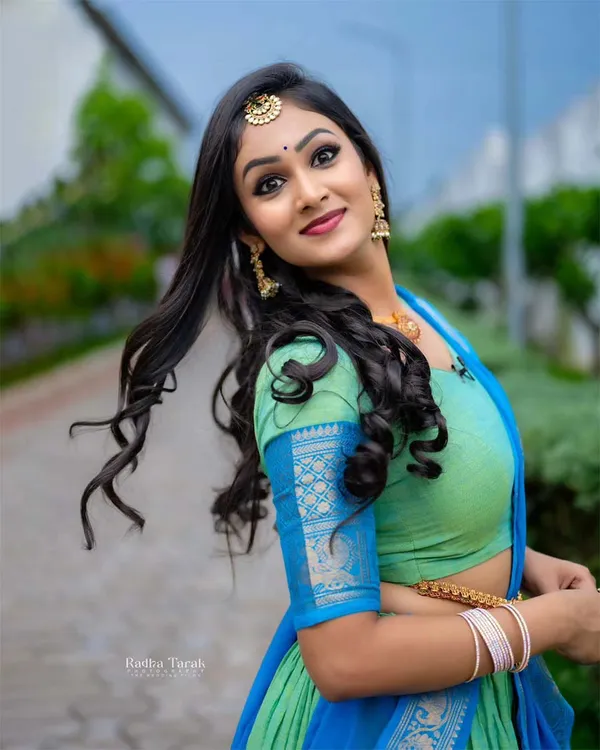 Light_Green_And_Blue_Kanchipuram_Zari_Weaving_Half_Saree_With_Blouse___Silk_Dupatta
