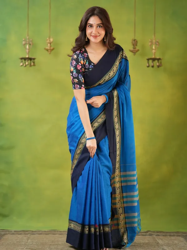 Royal_Blue_Mulmul_Cotton_Saree_with_Navy_Border_&_Elephant_Weave,_with_Blouse_Piece