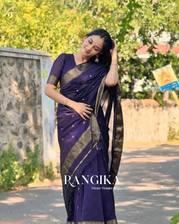 Purple_Premium_Cotton_Silk_Saree_With_Classy_Blouse_and_tassels