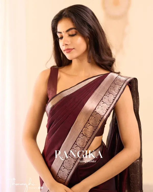 Wine_Color_Premium_Cotton_Silk_Saree_With_Classy_Blouse_and_tassels