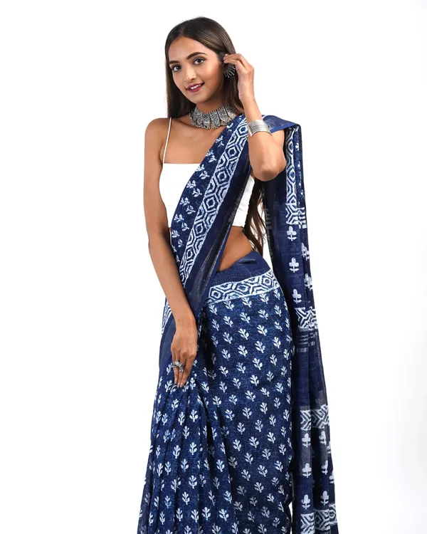 Blue_Color_1_-_Minute_Ready_to_Wear_Mulmul_Cotton_Saree_with_Blouse_Piece