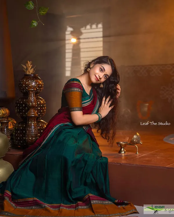 Green_And_Maroon_Kanchipuram_Zari_Weaving_Half_Saree_With_Blouse___Silk_Dupatta