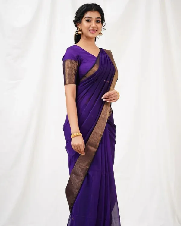 Navy_Blue_Color_Premium_Cotton_Silk_Saree_With_Classy_Blouse