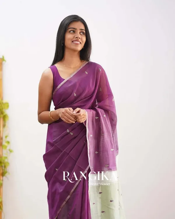 Purple_Color_Cotton_Silk_Saree_with_Calssy_Blouse_and_tassels