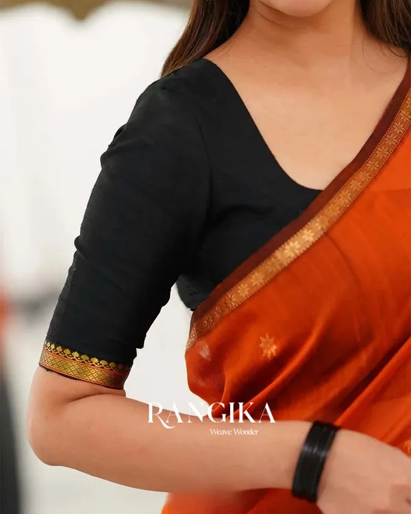Saffron_Color_Premium_Cotton_Silk_Saree_With_Classy_Blouse_and_tassels