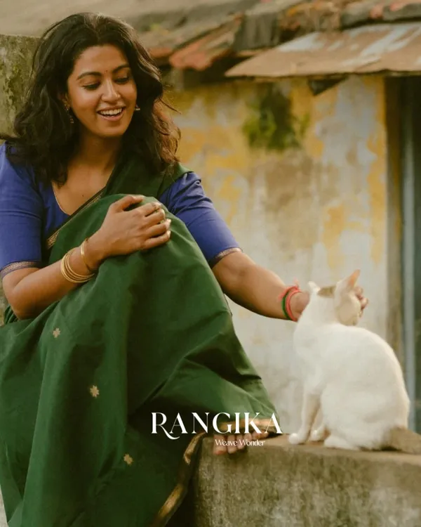 Green_And_Blue_Premium_Cotton_Silk_Saree_With_Classy_Blouse_and_tassels