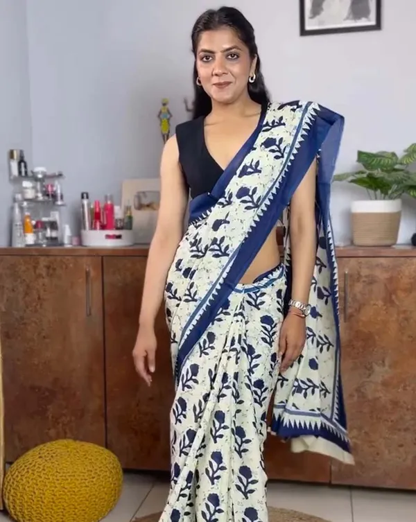 Safed_Neel_-_White_Linen_Drape_with_Blue_Border_and_Black_Blouse_Fabric