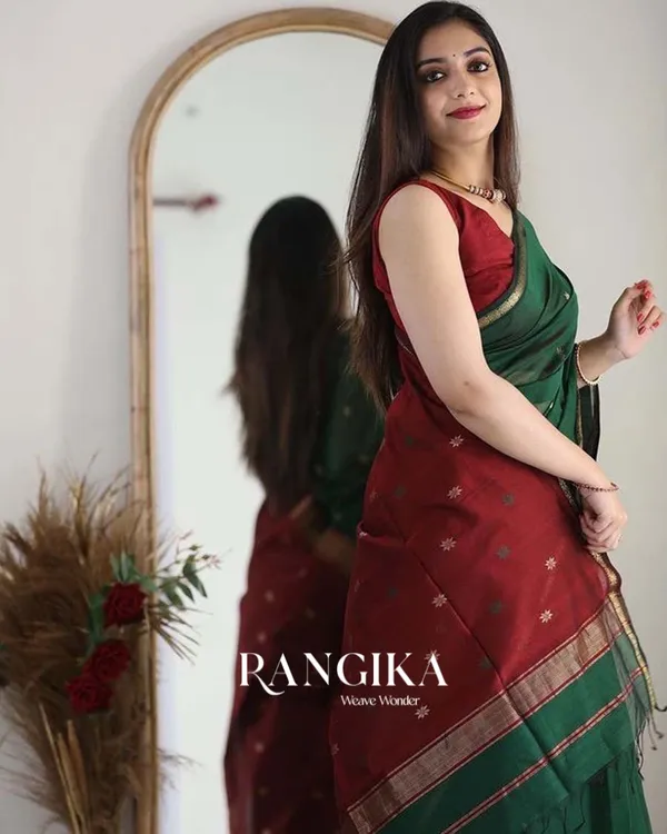 Green_Color_Premium_Cotton_Silk_Saree_With_Classy_Red_Blouse_and_tassels