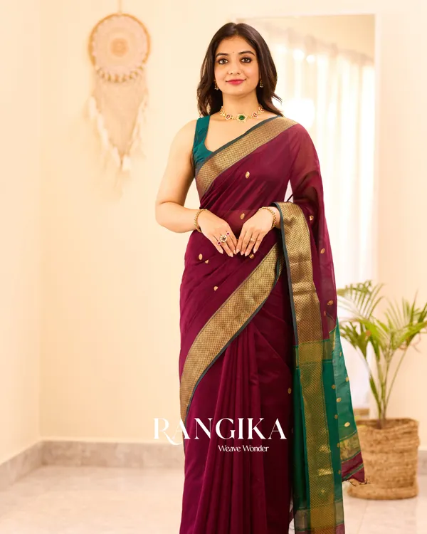 Red_Color_Premium_Cotton_Silk_Saree_With_Classy_Blouse_and_tassels