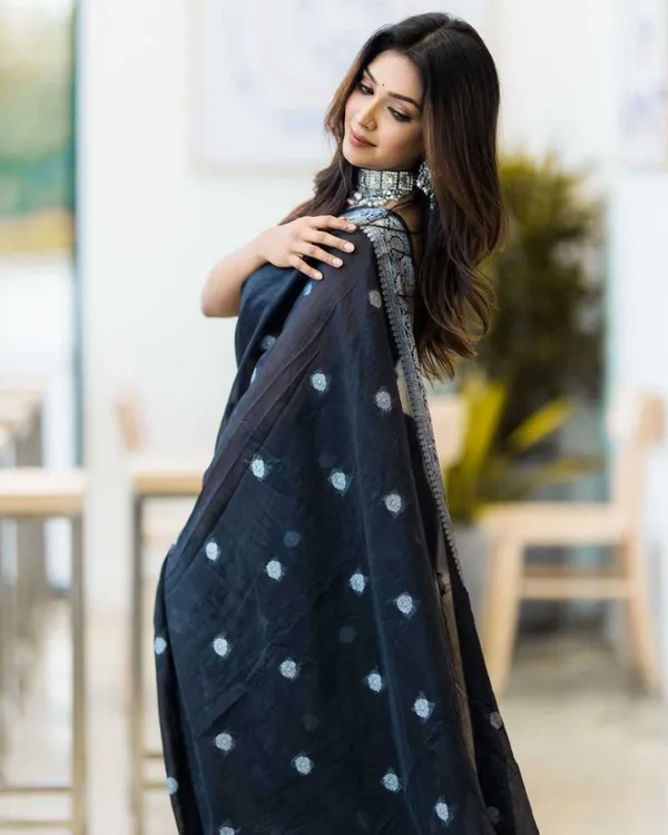 Black_Color_Premium_Cotton_Silk_Saree_With_Classy_Blouse