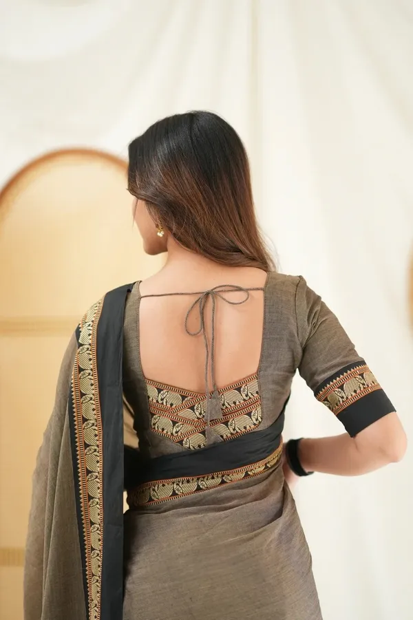 Coffee_Brown_Mulmul_Cotton_Saree_with_Black_Border_&_Golden_Detailing_with_blouse_piece