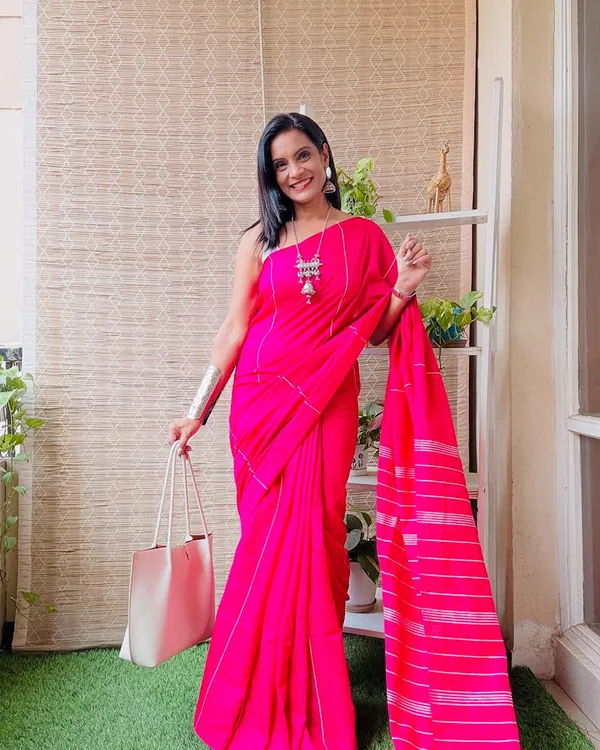 Blush_Aura_-_Pink_Linen_Saree_with_Contrast_White_Blouse