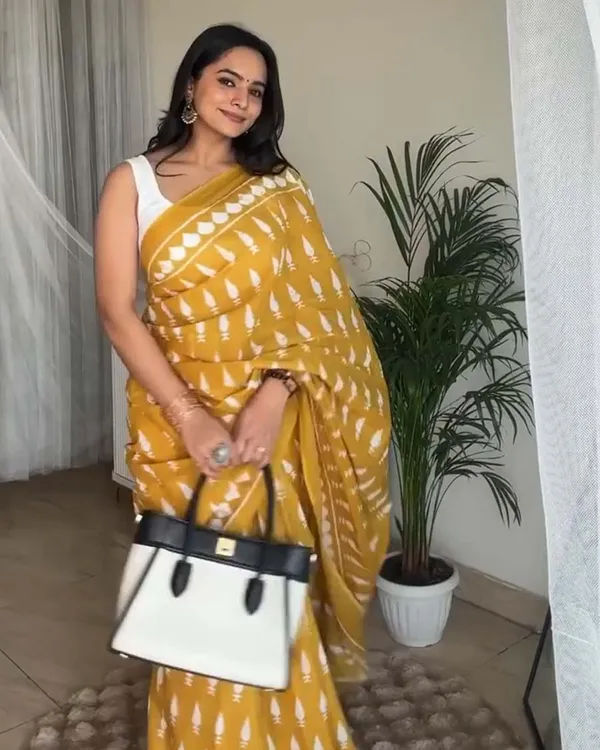 Haldi_Hues_-_Yellow_Saree_with_White_Contrast_Blouse_Piece