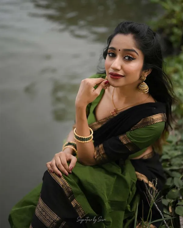 Green_And_Black_Kanchipuram_Zari_Weaving_Half_Saree_With_Blouse___Silk_Dupatta
