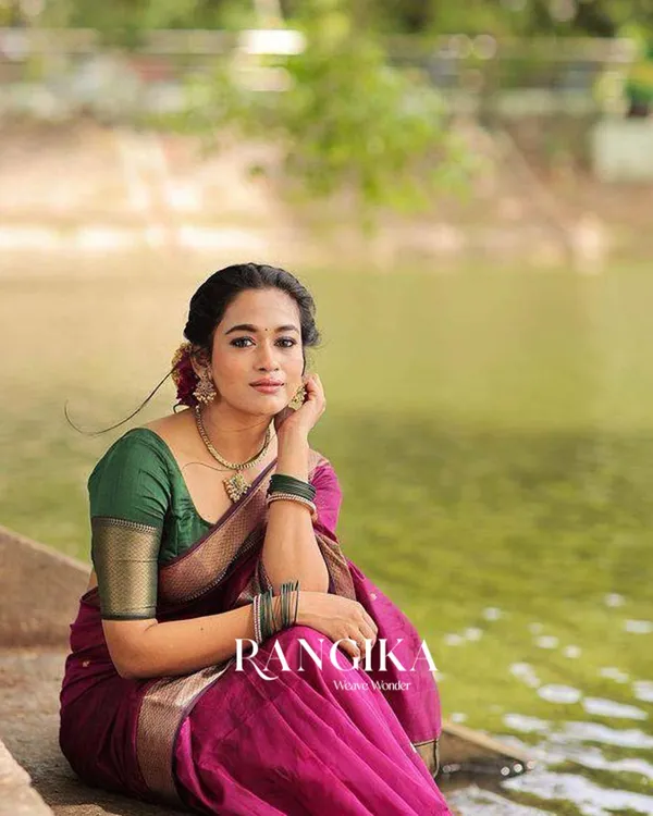 Pink_Color_Premium_Cotton_Silk_Saree_With_Classy_Blouse_and_tassels