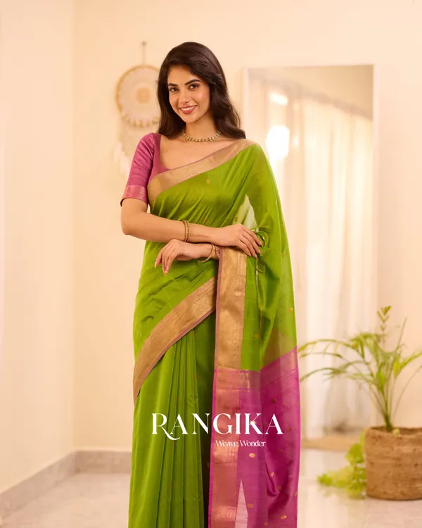 Green_Color_Premium_Cotton_Silk_Saree_With_Classy_Blouse_and_tassels