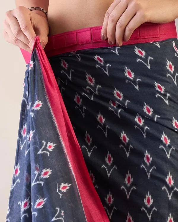 Blue_And_Pink_Color_Mulmul_Cotton_1_-_Minute_Ready_to_Wear_Saree_with_Pocket_and_Blouse_Piece
