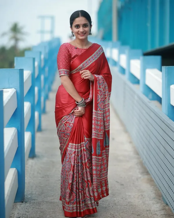 Red_Color_1_Minute_Ready_to_Wear_Digitial_Printed_Crape_Silk_Saree