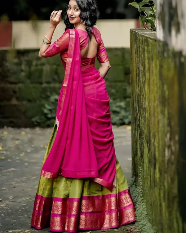 Light_Green_And_Pink_Kanchipuram_Zari_Weaving_Half_Saree_With_Blouse___Silk_Dupatta