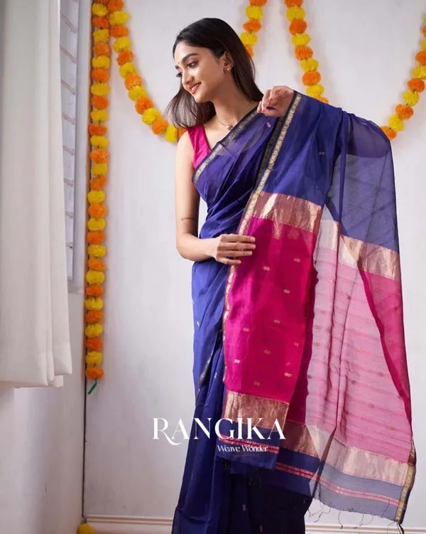 Navy_Blue_Color_Premium_Cotton_Silk_Saree_With_Classy_Blouse_and_tassels