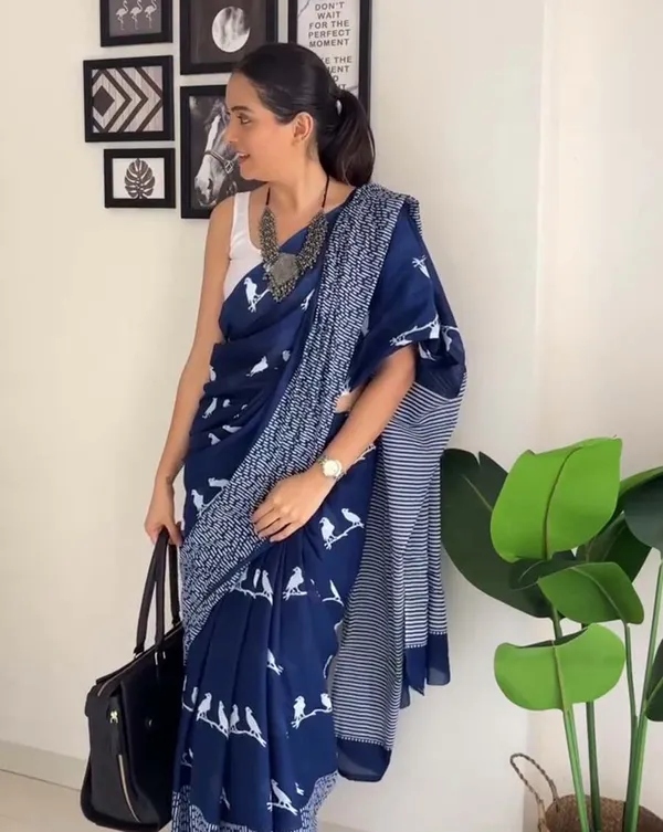 Navy_Mist_-_Navy_Blue_Linen_1-Minute_Ready_to_Wear_Saree_with_White_Blouse_Piece