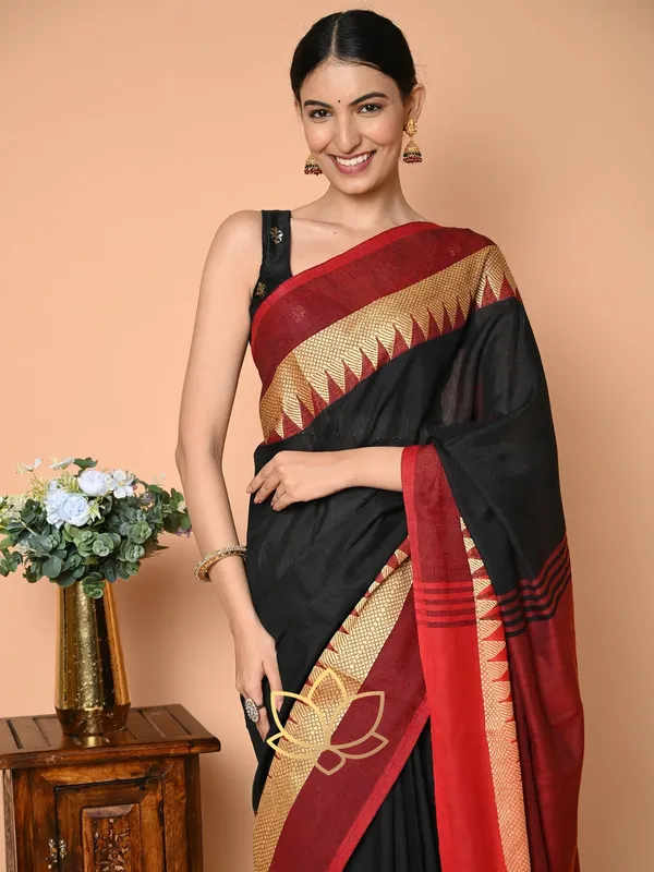 Black_&_Red_Mulmul_Cotton_Saree_with_Golden_Triangle_Border,_with_Blouse_Piece