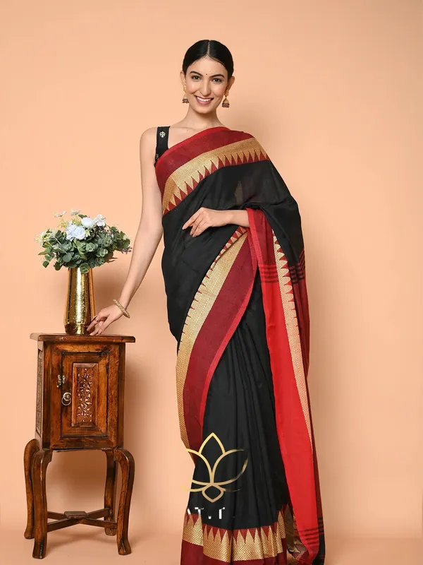 Black_&_Red_Mulmul_Cotton_Saree_with_Golden_Triangle_Border,_with_Blouse_Piece