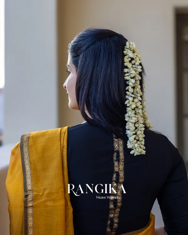 Mustard_Yellow_Premium_Cotton_Silk_Saree_With_Classy_Blouse_and_tassels