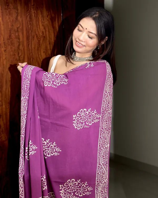 Purple_Color_1_Minute_Ready_To_Wear_Mulmul_Cotton_Digital_Printed_Saree_With_Pocket