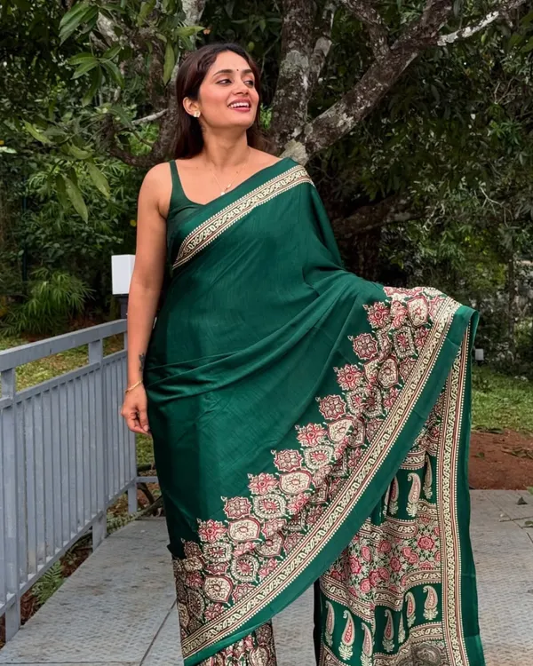 Green_Color_1_Minute_Ready_to_Wear_Digitial_Printed_Crape_Silk_Saree