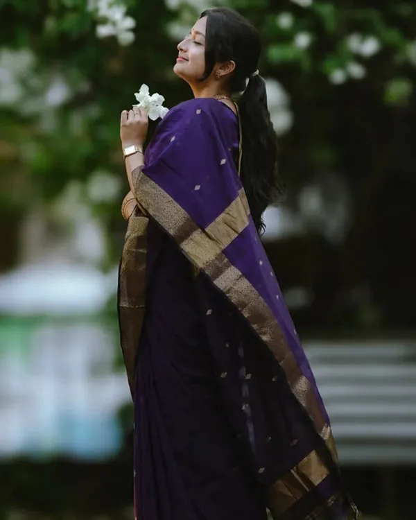 Navy_Blue_Color_Premium_Cotton_Silk_Saree_With_Classy_Blouse