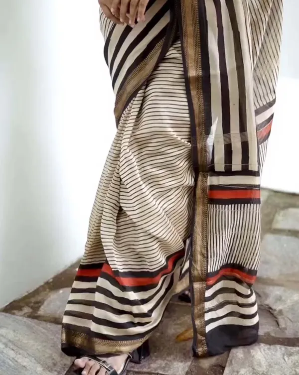 Chand_Raat_-_Cream_Linen_Saree_with_Bold_Black_Blouse_Piece
