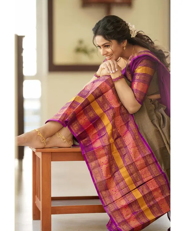 Light_Brown_And_Pink_Kanchipuram_Zari_Weaving_Half_Saree_With_Blouse___Silk_Dupatta