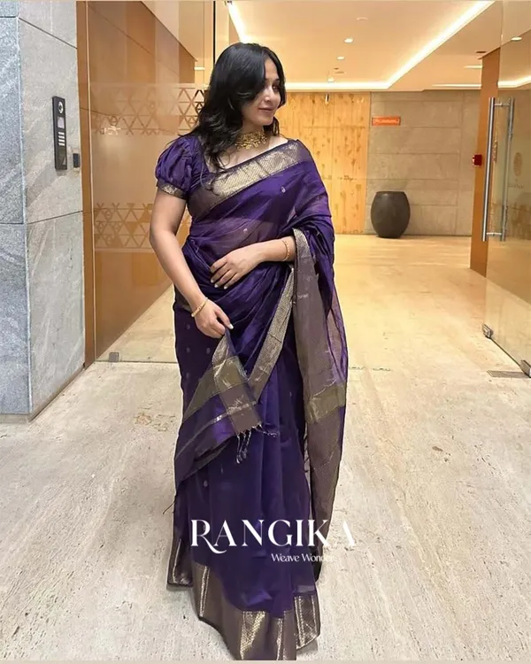 Purple_Color_Premium_Cotton_Silk_Saree_With_Classy_Blouse_and_tassels