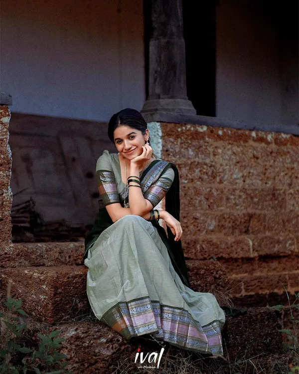 Light_Green_And_Green_Kanchipuram_Zari_Weaving_Half_Saree_With_Blouse___Silk_Dupatta