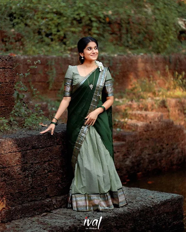 Light_Green_And_Green_Kanchipuram_Zari_Weaving_Half_Saree_With_Blouse___Silk_Dupatta