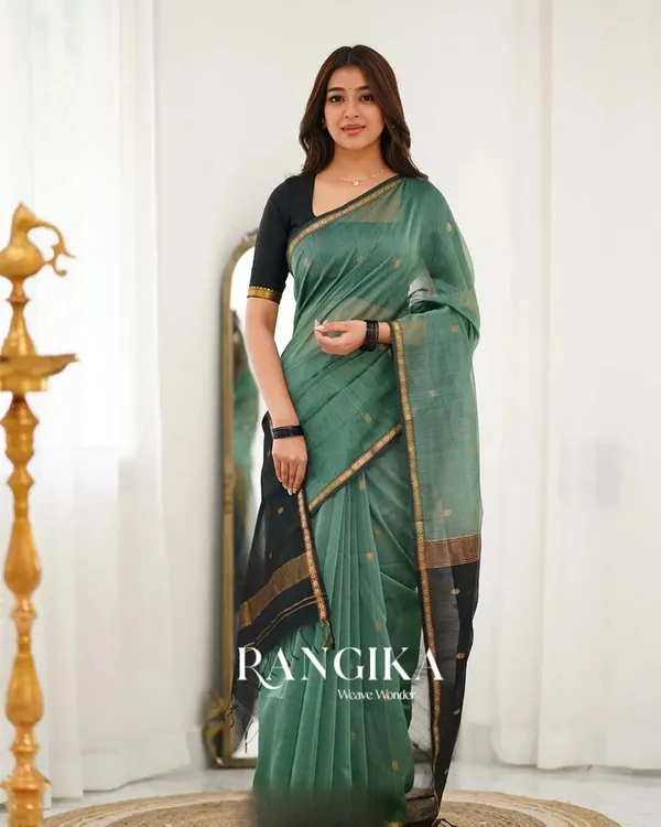 Bottle_Green_Premium_Cotton_Silk_Saree_With_Classy_Blouse_and_tassels
