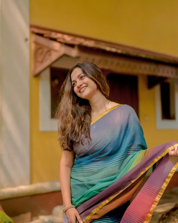 Prism_Trail_-_Multicolor_Striped_Rainbow_Saree_with_Blouse_Piece