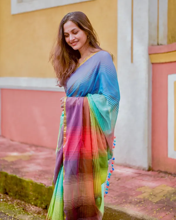 Prism_Trail_-_Multicolor_Striped_Rainbow_Saree_with_Blouse_Piece