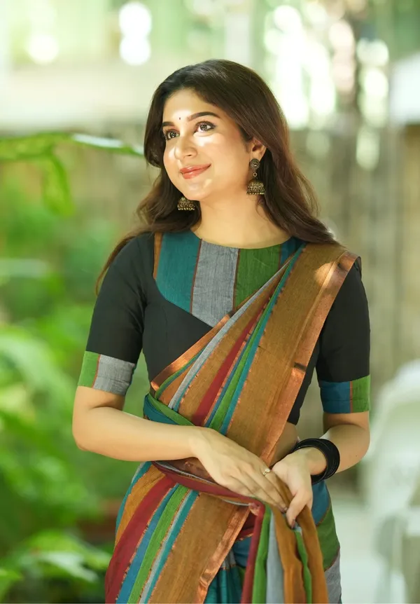 Multicolor_Striped_Mulmul_Cotton_Saree_Saree_with_Matching_Blouse_Piece