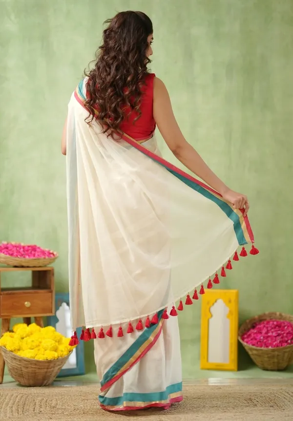 White_Mulmul_Cotton_Saree_with_Teal_&_Pink_&_Gold_Border_&_Red_Blouse_Piece