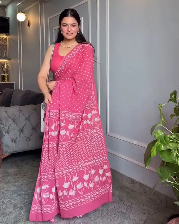 Gulbadan_-_Soft_Pink_Linen_Saree_with_Delicate_Details_&_Matching_Blouse